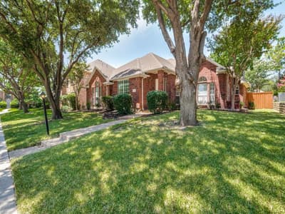 9703 Raven Lane, Irving TX 75063