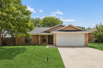 825 Bristol Avenue, Saginaw TX 76179