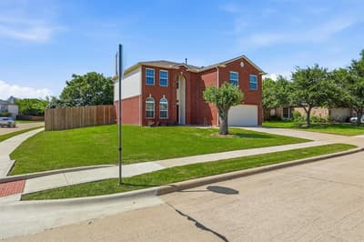 8012 Clear River Lane, Denton TX 76210