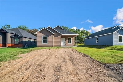 209 W Elm Street, Whitewright TX 75491