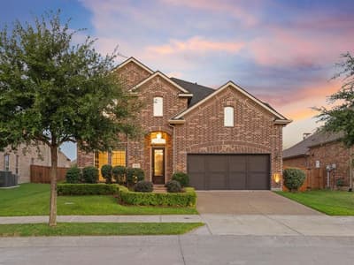 817 Winehart Street, Lewisville TX 75056