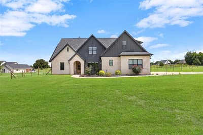 4640 County Road 1040, Celeste TX 75423