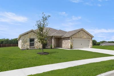 2613 River Bank Drive, Burleson TX 76028