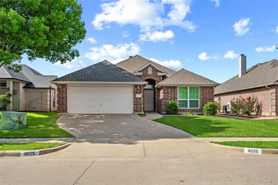 9025 River Falls Drive, Fort Worth TX 76118