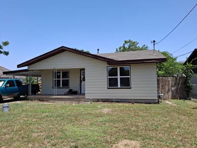 2707 Engle Avenue, Dallas TX 75233