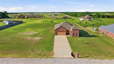 265 Delatorre Street, Trenton TX 75490