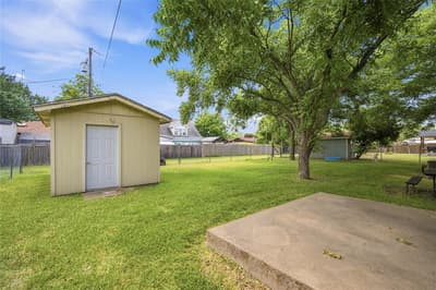 504 E Roosevelt Avenue, Whitney TX 76692 - Photo 3