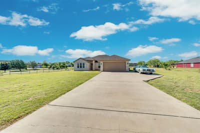 656 Bunk House Road, Venus TX 76084
