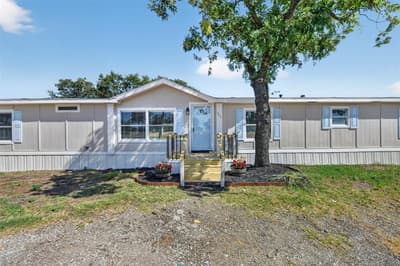 449 Big Salty Drive, Springtown TX 76082
