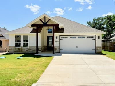 5402 Celina Court, Granbury TX 76048