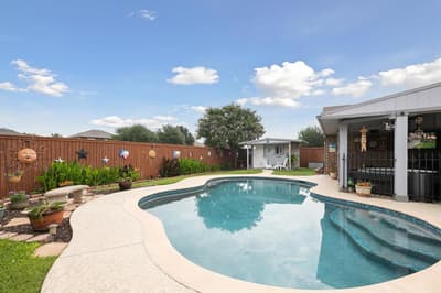 568 Willowview Drive, Saginaw TX 76179