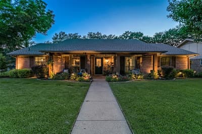 2845 Autumn Drive, Hurst TX 76054