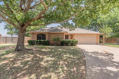 700 Mann Court, Cleburne TX 76033