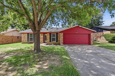 5670 Philadelphia Court, Watauga TX 76148