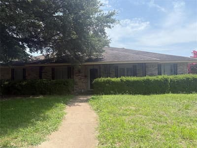 702 Granada Drive, Duncanville TX 75116