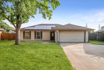 2604 S Meadow Drive, Fort Worth TX 76133