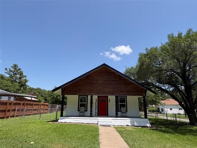 1212 Earl Street, Commerce TX 75428