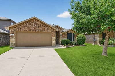 441 E Wishbone Lane, Fort Worth TX 76052