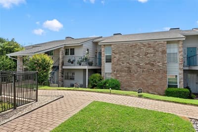 2905 Lake Shore Drive # 204, Waco TX 76708 - Photo 2