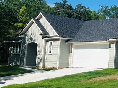 1300 S Chandler Avenue, Denison TX 75020