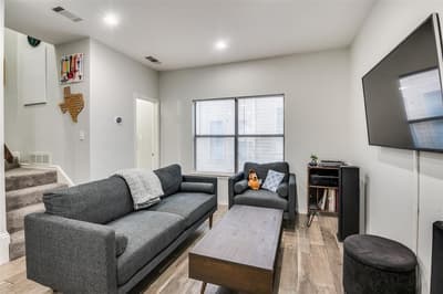 2728 Reagan Street # 202, Dallas TX 75219