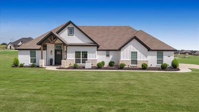 1005 Paradise Parkway, Poolville TX 76487