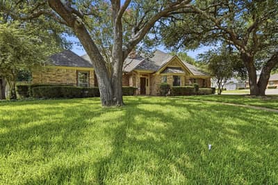 907 Hemphill Drive, Cleburne TX 76033