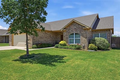 816 E Northside Drive, Pilot Point TX 76258