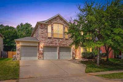 7833 Harvest Hill Road, North Richland Hills TX 76182