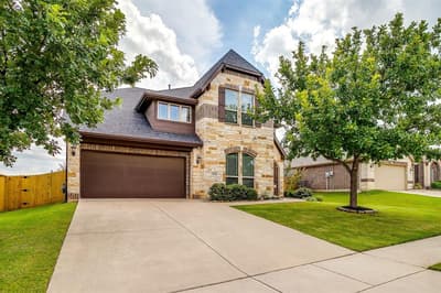 1134 Destrehan Drive, Burleson TX 76028
