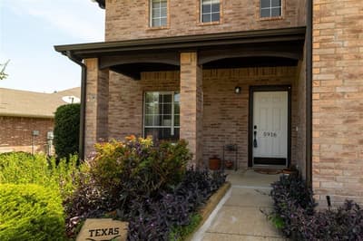 5916 Wisdom Creek Drive, Dallas TX 75249 - Photo 4