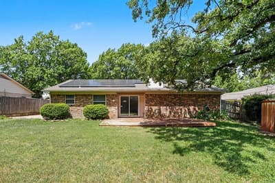 2721 Lucas Drive, Arlington TX 76015