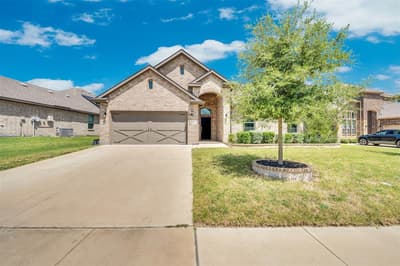802 Grove Park Lane, Midlothian TX 76065
