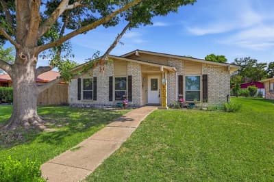 1322 Paris Drive, Garland TX 75040