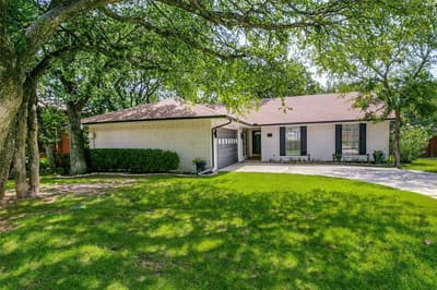 204 Tharp Drive, Highland Village TX 75077