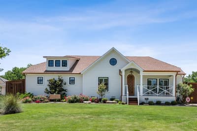 814 E Wall Street, Grapevine TX 76051