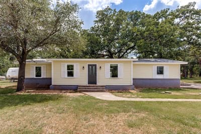 3074 W Highway 114, Paradise TX 76073