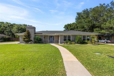 1801 Alexander Drive, Waxahachie TX 75165