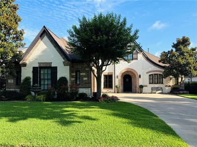 2201 Castle Creek Drive, Mansfield TX 76063