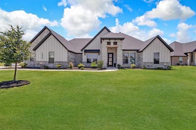 1313 Green Ridge Road, Weatherford TX 76085