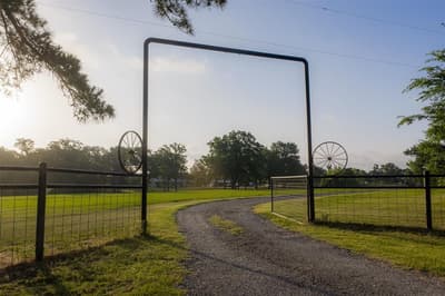 10457 State Highway 110, Van TX 75790 - Photo 2
