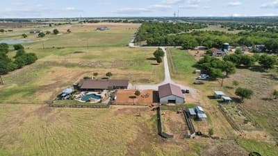 481 County Road 205, Valley View TX 76272 - Photo 2