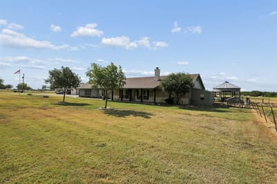 481 County Road 205, Valley View TX 76272 - Photo 3