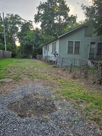 4266 Saint Vincent Avenue, Shreveport LA 71108 - Photo 2