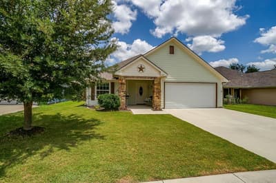 216 Lovers Path Drive, Springtown TX 76082