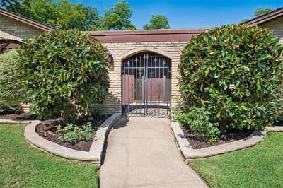 1204 Springwood Court, Euless TX 76040 - Photo 3