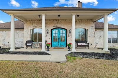 128 E Remuda Court, Fort Worth TX 76108