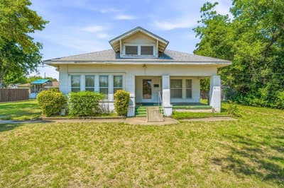 648 N Belknap Street, Stephenville TX 76401