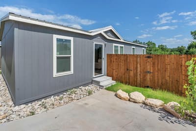 817 Thicket Trail, Granbury TX 76048