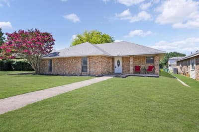923 Moore Street, Cedar Hill TX 75104